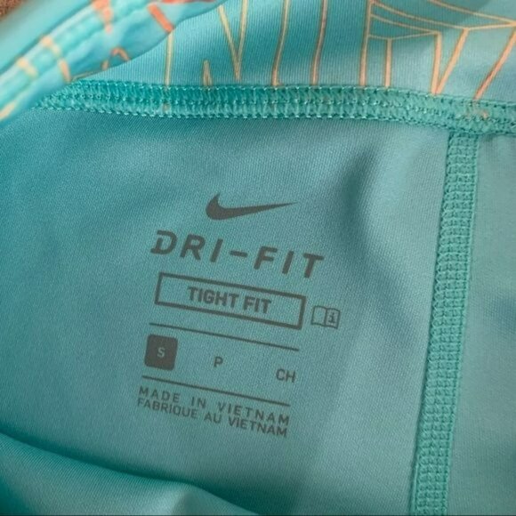 Nike womens size small dri fit mint leggings with nike logo - Picture 5 of 10